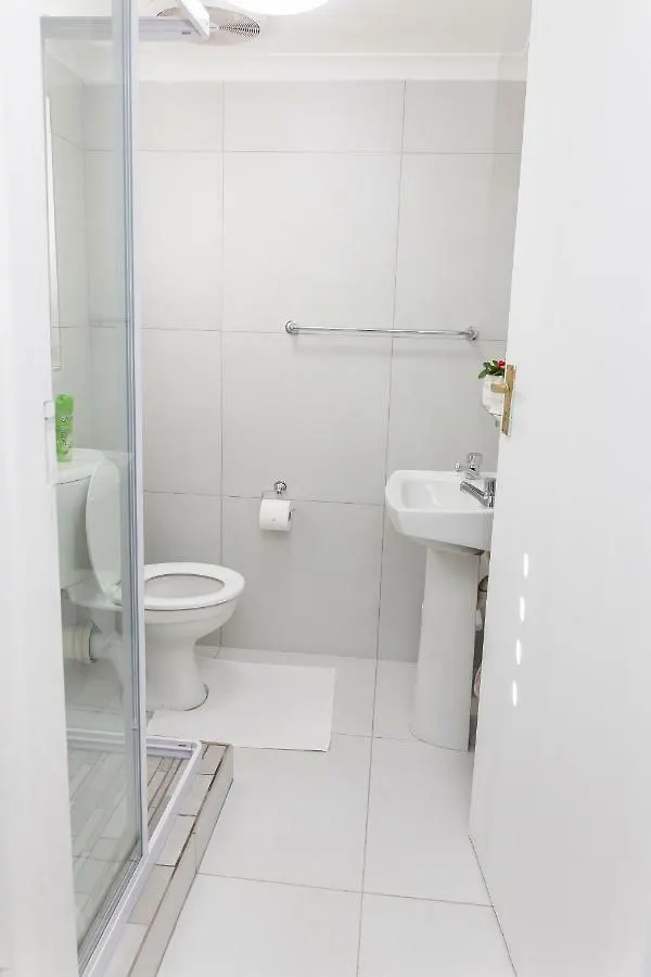 Gasthof Rosendal Guesthouse Kraaifontein